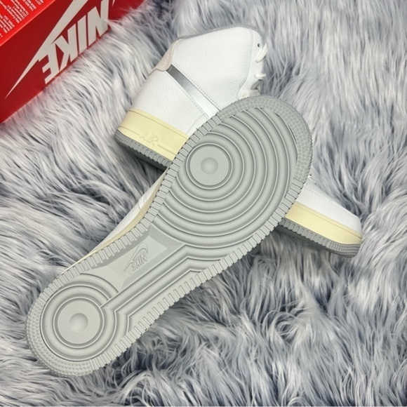 Nike Air Force 1 Sculpt - Picture 4 of 5